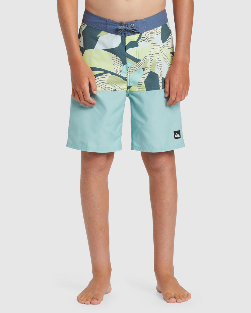 Boys 8-16 Everyday Division 17" Boardshorts