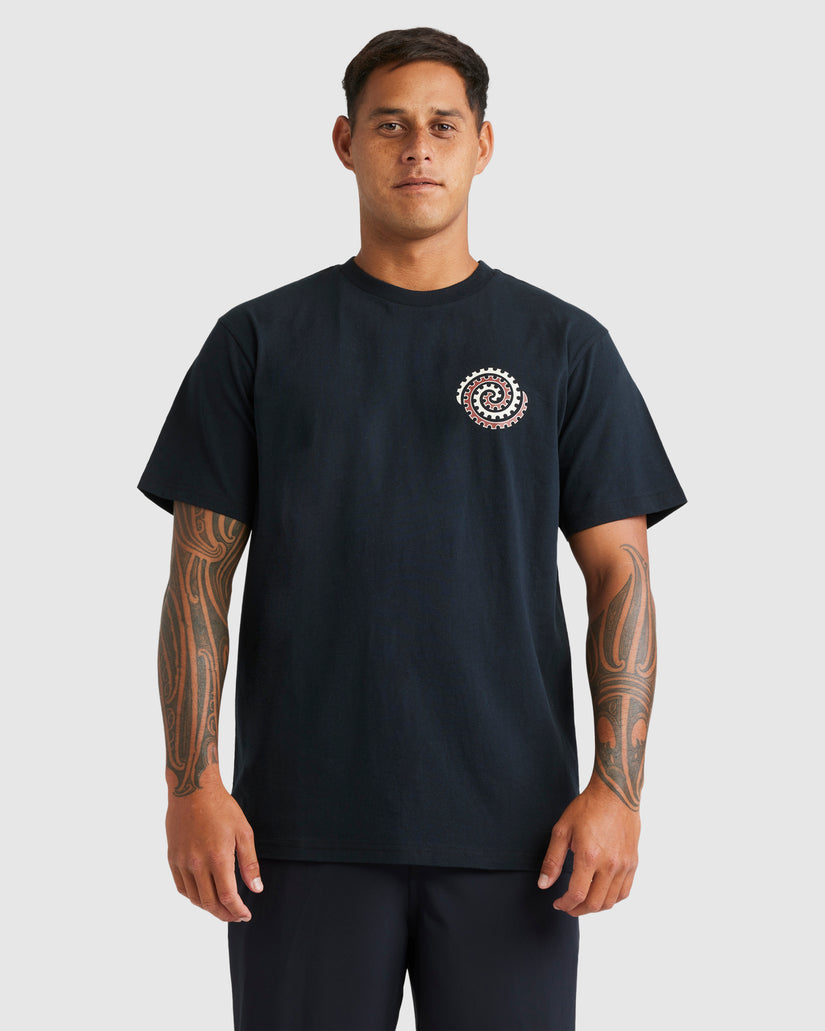 Mens Tai Uru T-Shirt